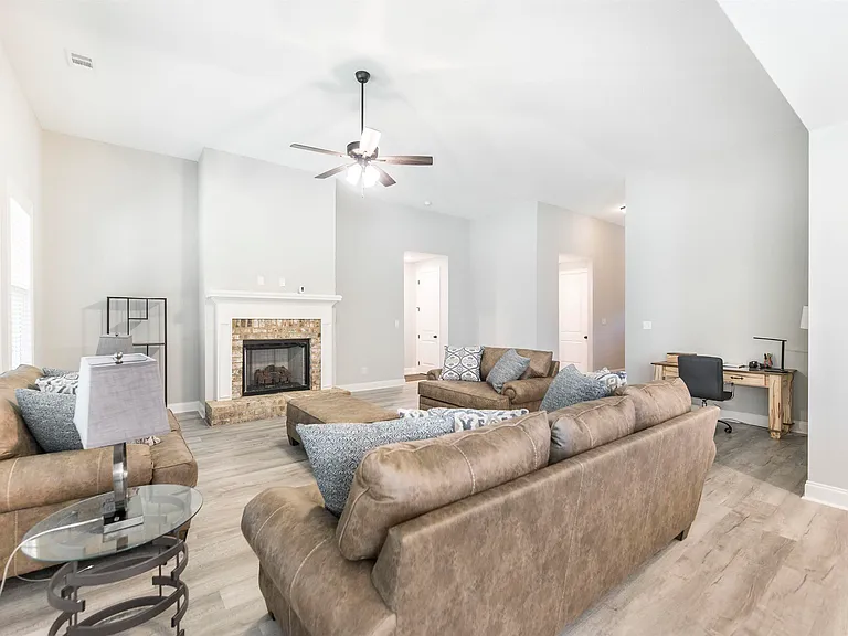 102 Copper John Ct — Photo 26