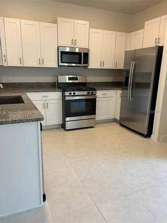 2 bed, 2.5 bath, 1513 sqft, $2,100 — Photo 3