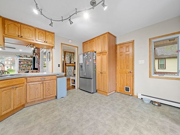 5th image of 205 E Brayton Rd