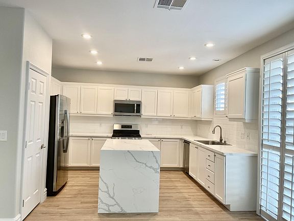 4th image of 6672 Bristow Falls Ct