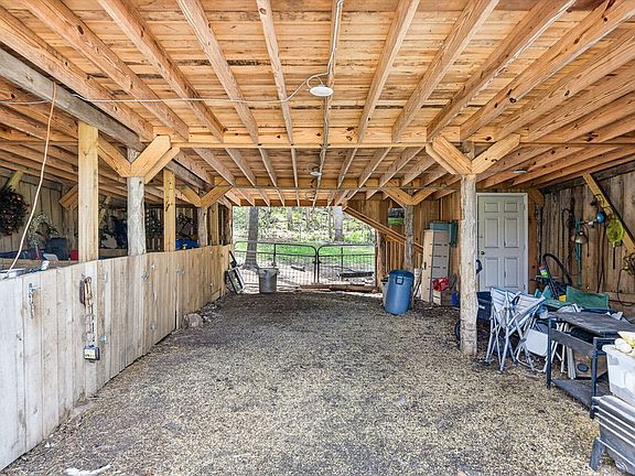 63rd image of 1218 Moody Rd