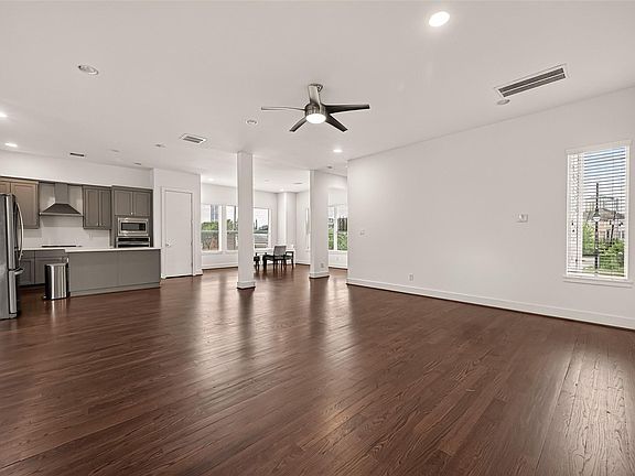 4th image of 2004 Rosedale St #C