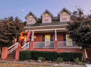 75 Pebblebrook Dr, Albertville, AL 35951