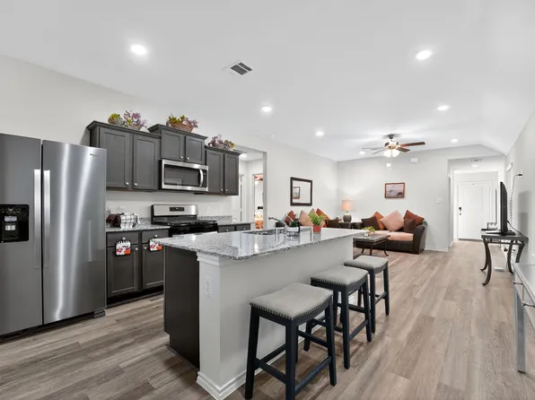 906 Ramble Rd, Lavon, TX 75166