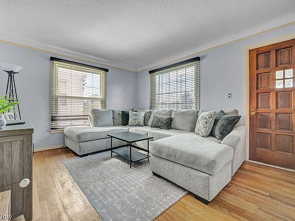 2nd image of 5907 Allanwood Dr