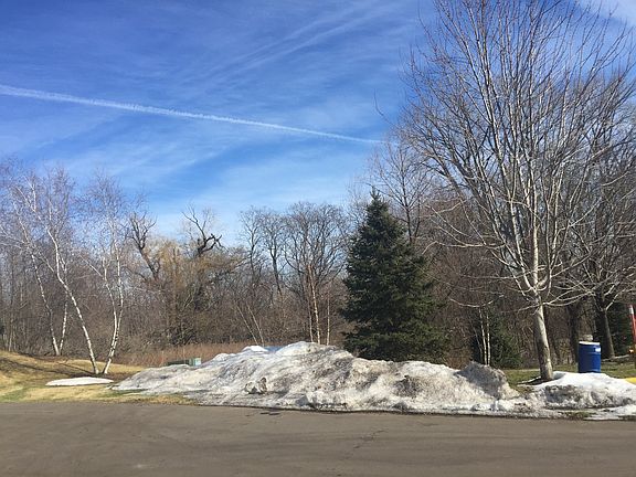 3rd image of 2699 New Century Ln E