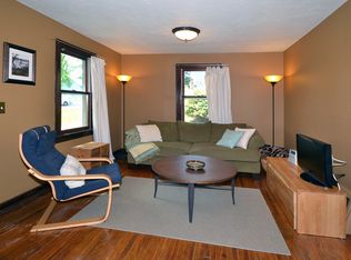 6036 Upper 44th St N, Oakdale, MN 55128