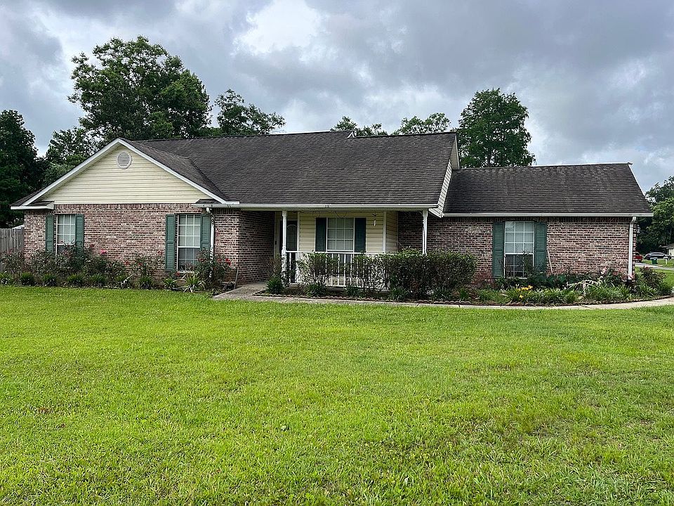 1st image of 15457 Woody Dr
