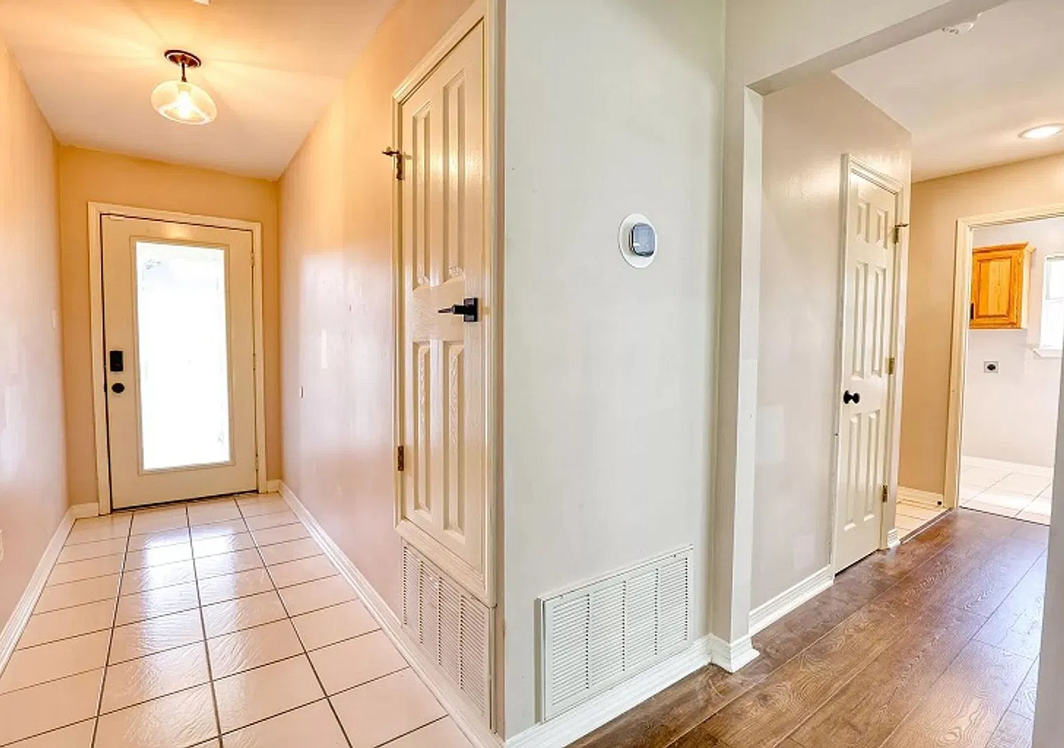 Large family home in the Magnolia Bayou Subdivision of Ocean Springs! — Photo 3