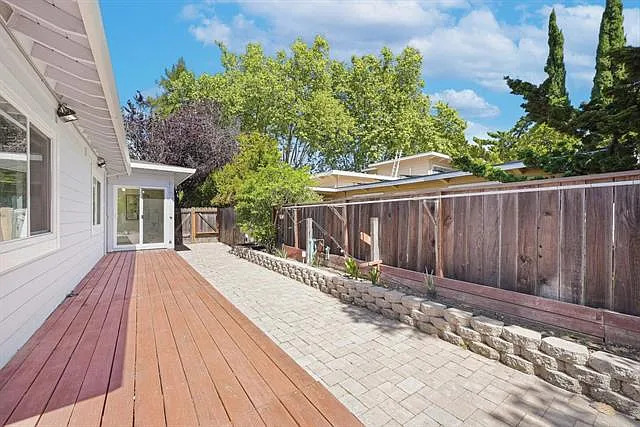 592 Sunnymount Ave — Photo 26