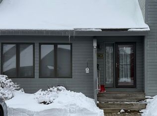 5 Tsienneto Rd UNIT 136, Derry, NH 03038