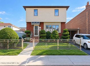 11 Austin Ave, Staten Island, NY 10305