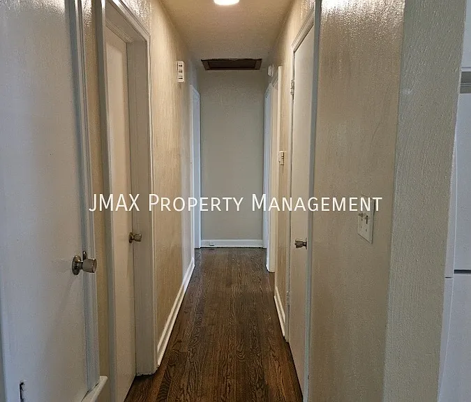 1515 Dunbar St NW — Photo 10