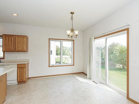 4th image of 6591 Bluestem Ln S