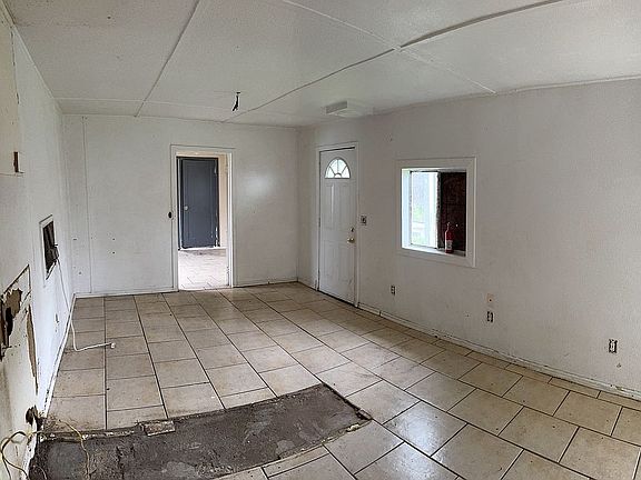 4th image of 12890 2nd St