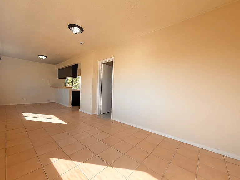 11426 McGirk Ave #D — Photo 4