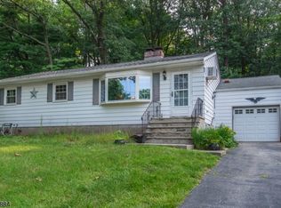 37 Cedar Rd, Ringwood, NJ 07456