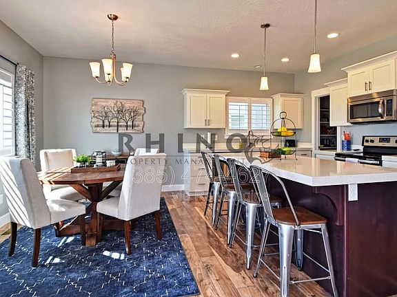 4th image of 7478 N Hutch Ln