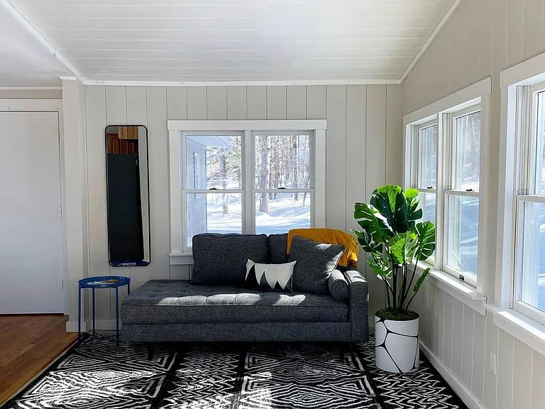 Front entrance sitting room.