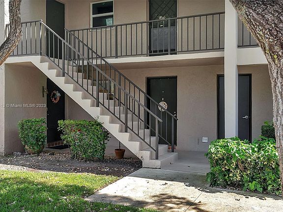 4th image of 8530 Old Country Mnr APT 126