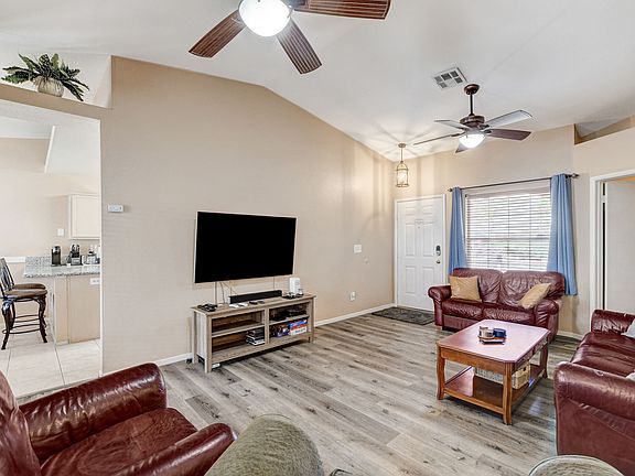 4th image of 3175 Tarpon Dr #2
