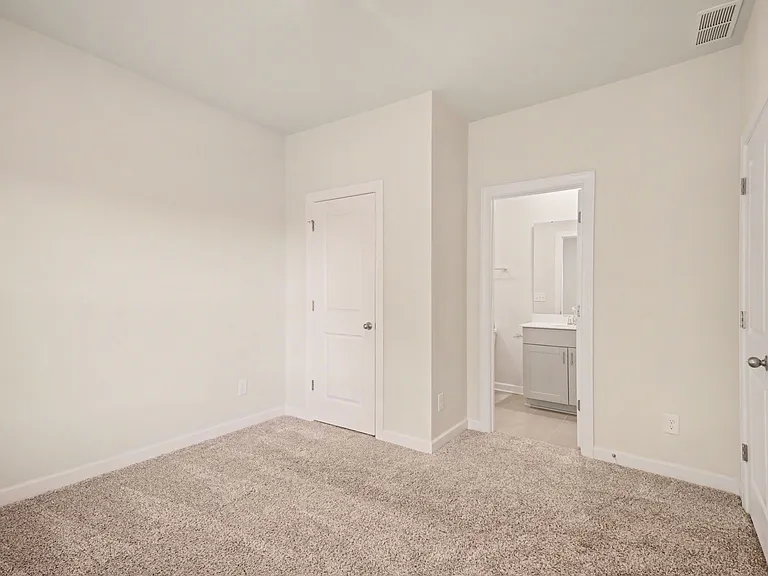 4426 Millennium Ave — Photo 9