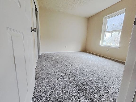 5th image of 4304 S Cravens Rd #4304