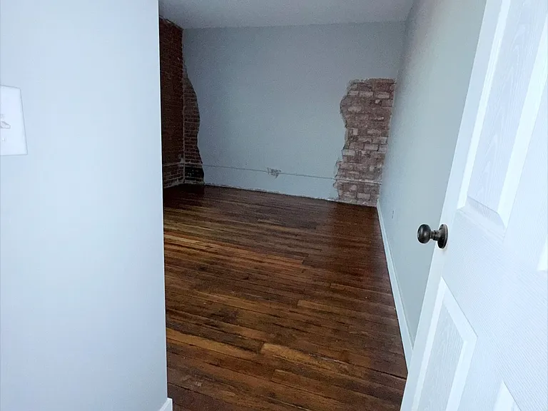 103 E Excelsior St #1 — Photo 2