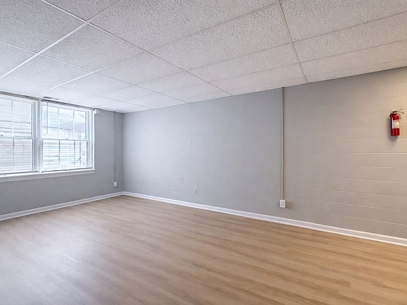 3rd image of 1743 Culbertson Ave #113