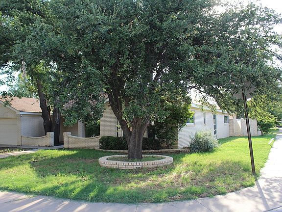 4th image of 4216 Greenbriar Dr
