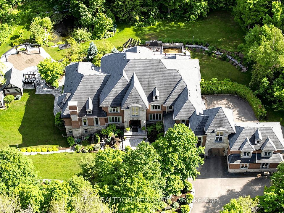 1st image of 29 Moraine Forest Trl