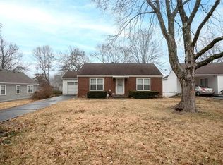 6105 Granada St, Fairway, KS 66205