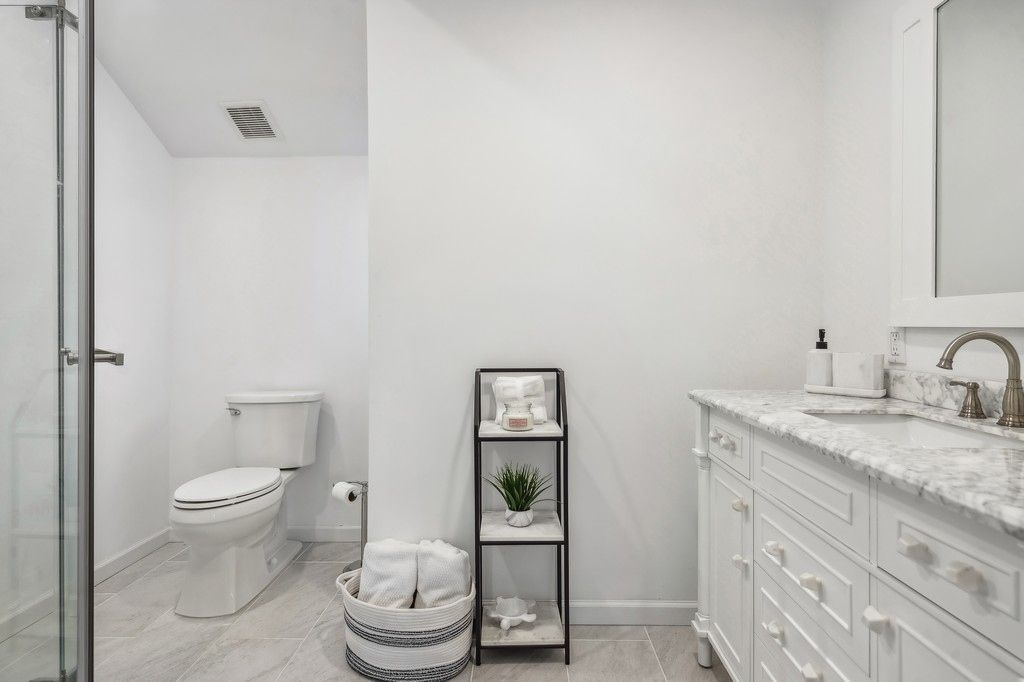  Ensuite Bath