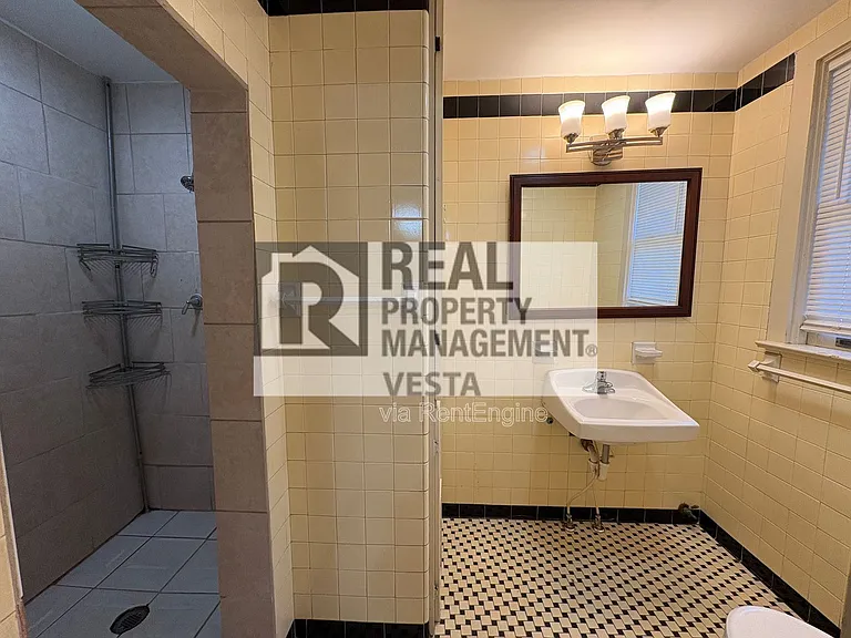 2585 Napier Ave #A — Photo 8