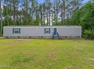 869 Pond Rd, Rocky Point, NC 28457