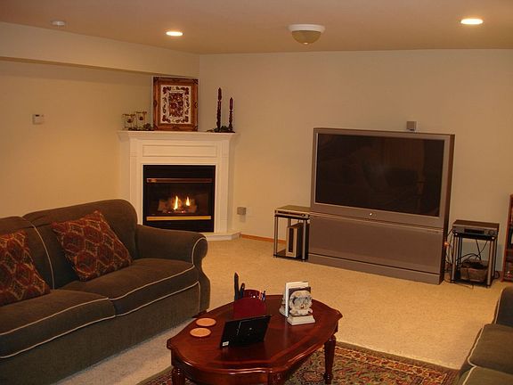 3rd image of 5414 Narbeck Ave