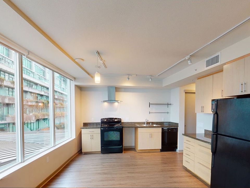 1st image of 506-958 111th Ave NE
