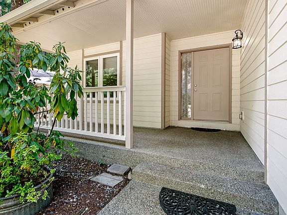 4th image of 21722 Terra Ln SE