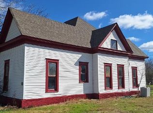 108 W Tarrant St, Cumby, TX 75433