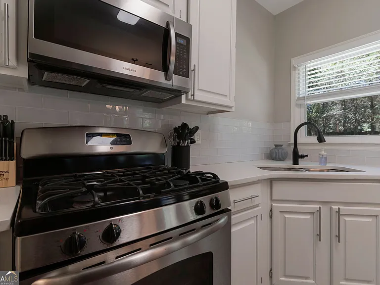 10640 Victory Gate Dr — Photo 16