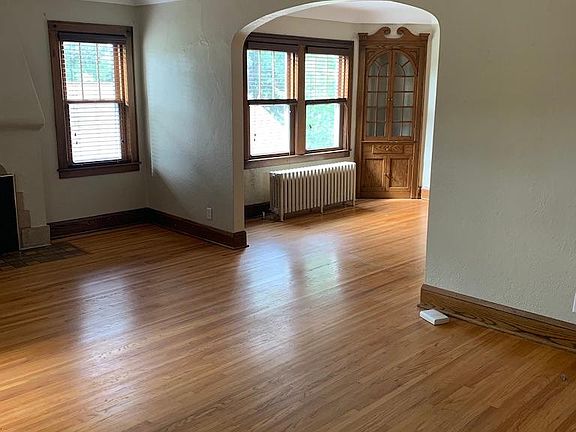 Walk-in to this charming home that has been well maintained for years.