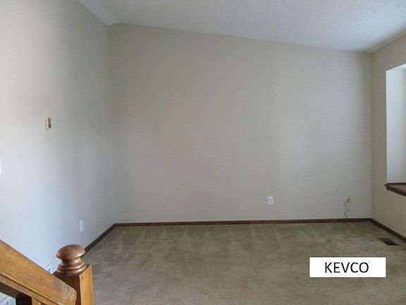 4th image of 2209 Whitetail Pl