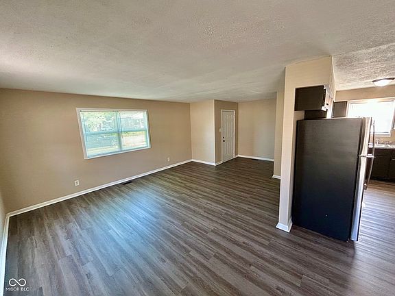 3rd image of 361 W Gimber St