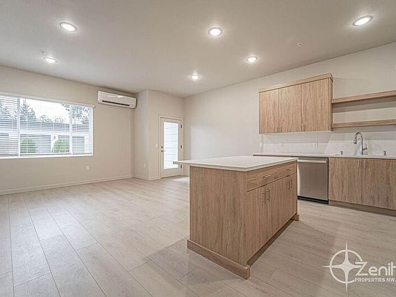 2nd image of 6204 NE Hazel Dell Ave #B10