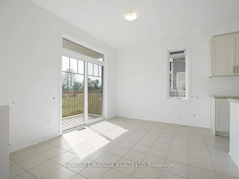 140 Country Club Dr — Photo 12
