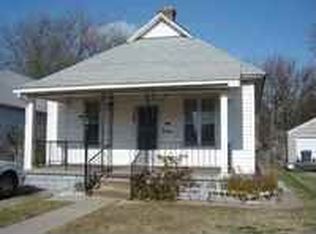 124 E 9th Ave, Hutchinson, KS 67501