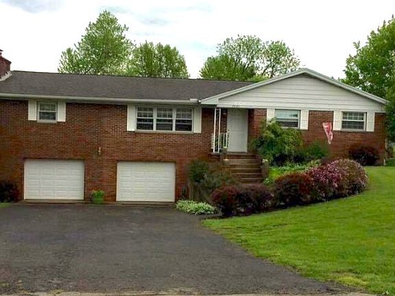 2nd image of 2642 Fairlane Dr
