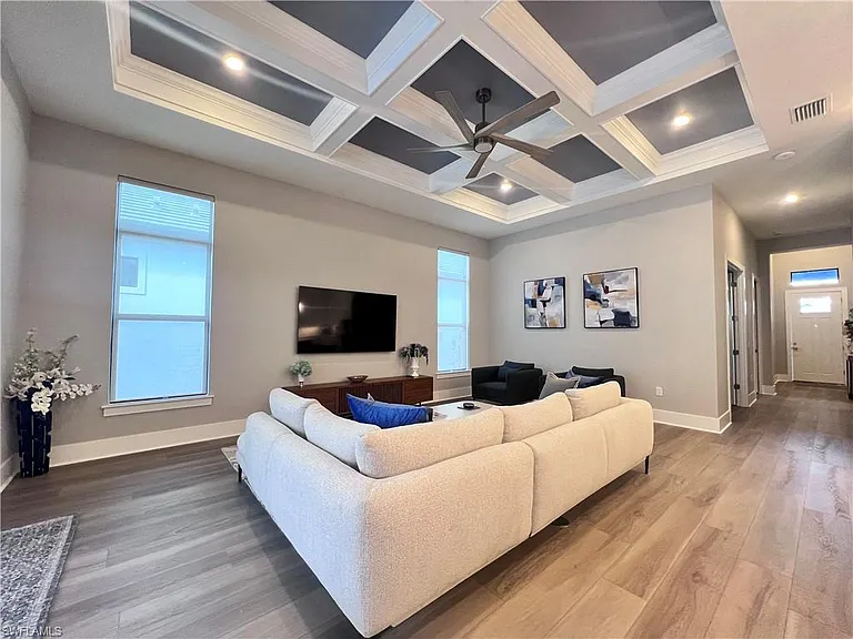 9124 Raintree St — Photo 10