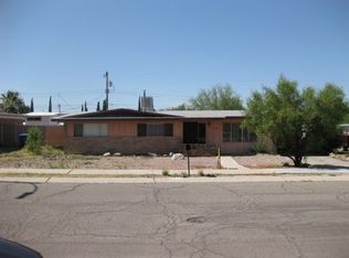 6948 E Elbow Bay Dr, Tucson, AZ 85710