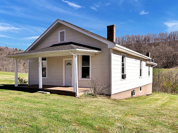 3rd image of 832 Stanley Valley Rd